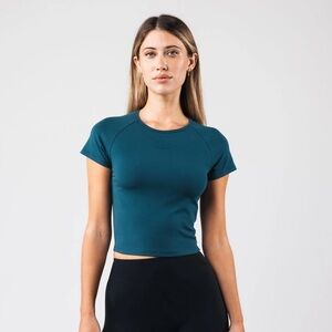 NWT Alphalete Baby Tee Short Sleeve Athletic Top BLUE TEAL DIVE - SIZE M